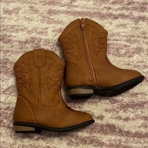 TODDLER GIRLS BOOT SIZE 6